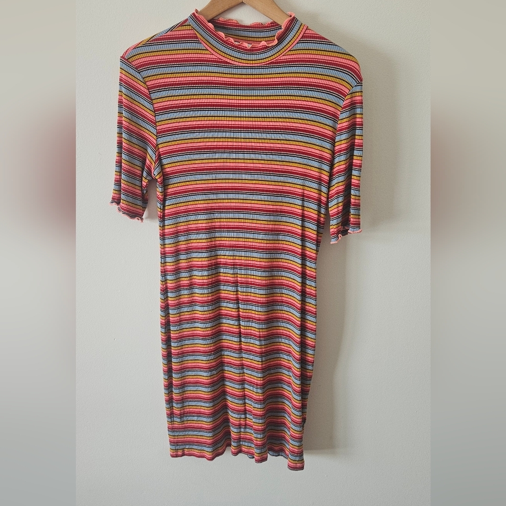 Socialite 🌈 Rainbow Striped Short Sleeve Bodycon Dress